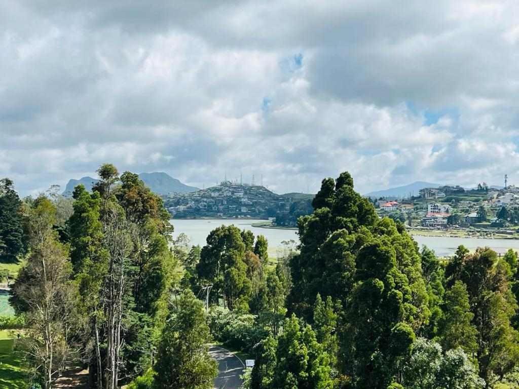 Galway Green - Lake View Luxury Apartment, Nuwara Eliya Sri Lanka Exterior photo